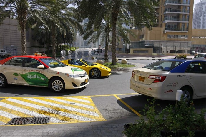 Dubai Taxi oder Uber