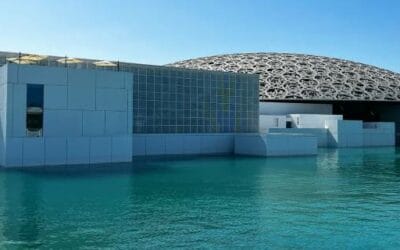 Abu Dhabi Tour mit Emirates Palace, Louvre und Scheich-Zayid-Moschee