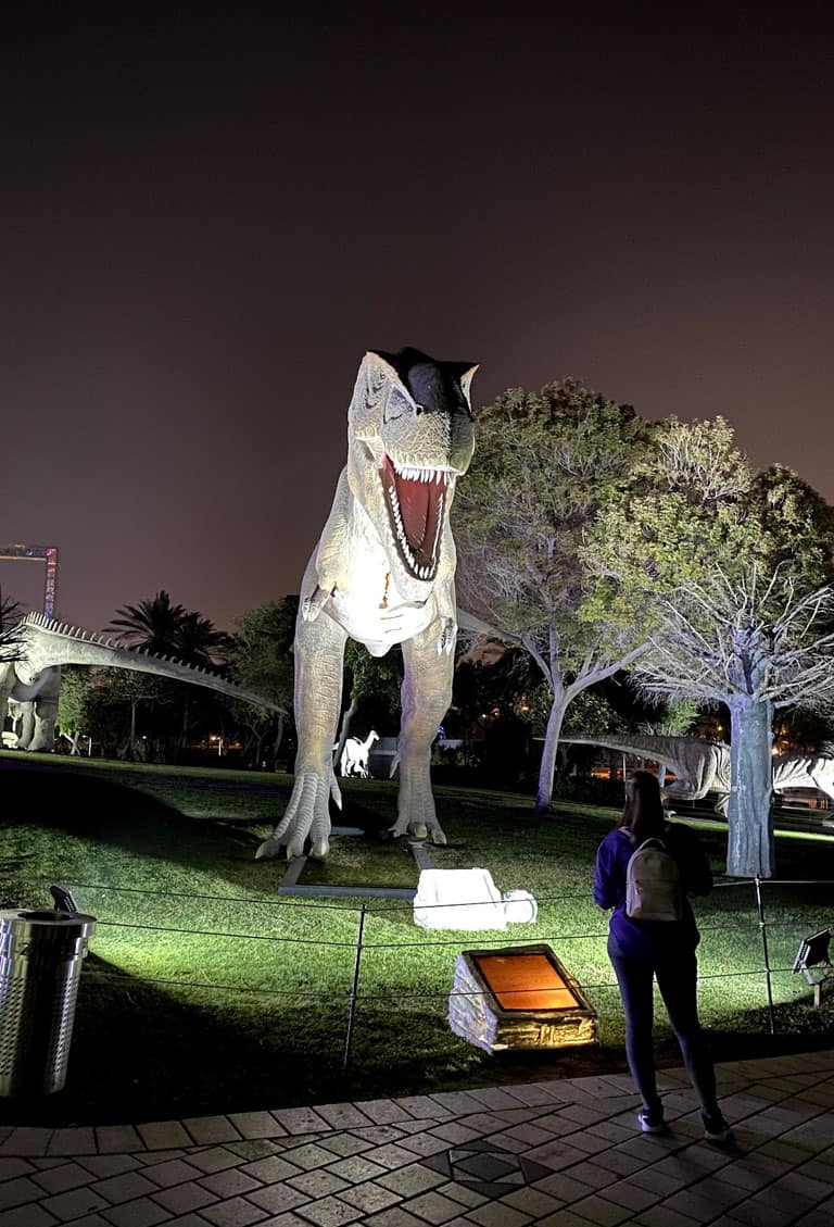 Glow Garden Dubai Dinosaurier