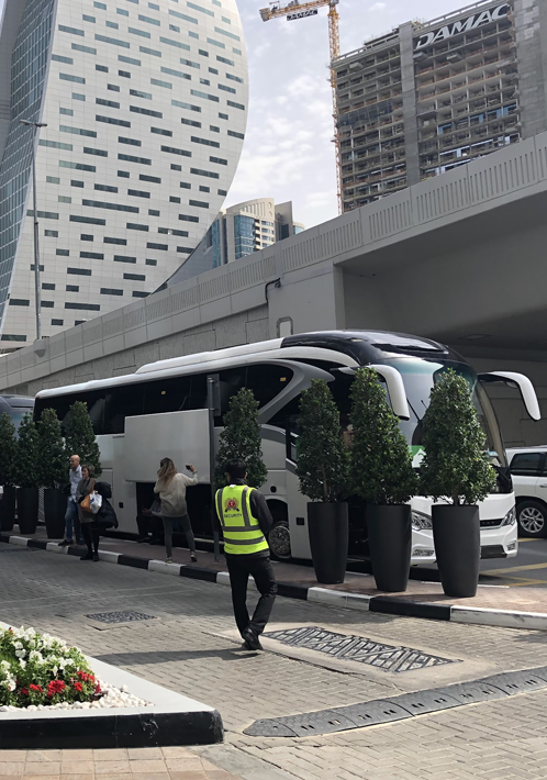 Bus für Stadtrundfahrt Dubai